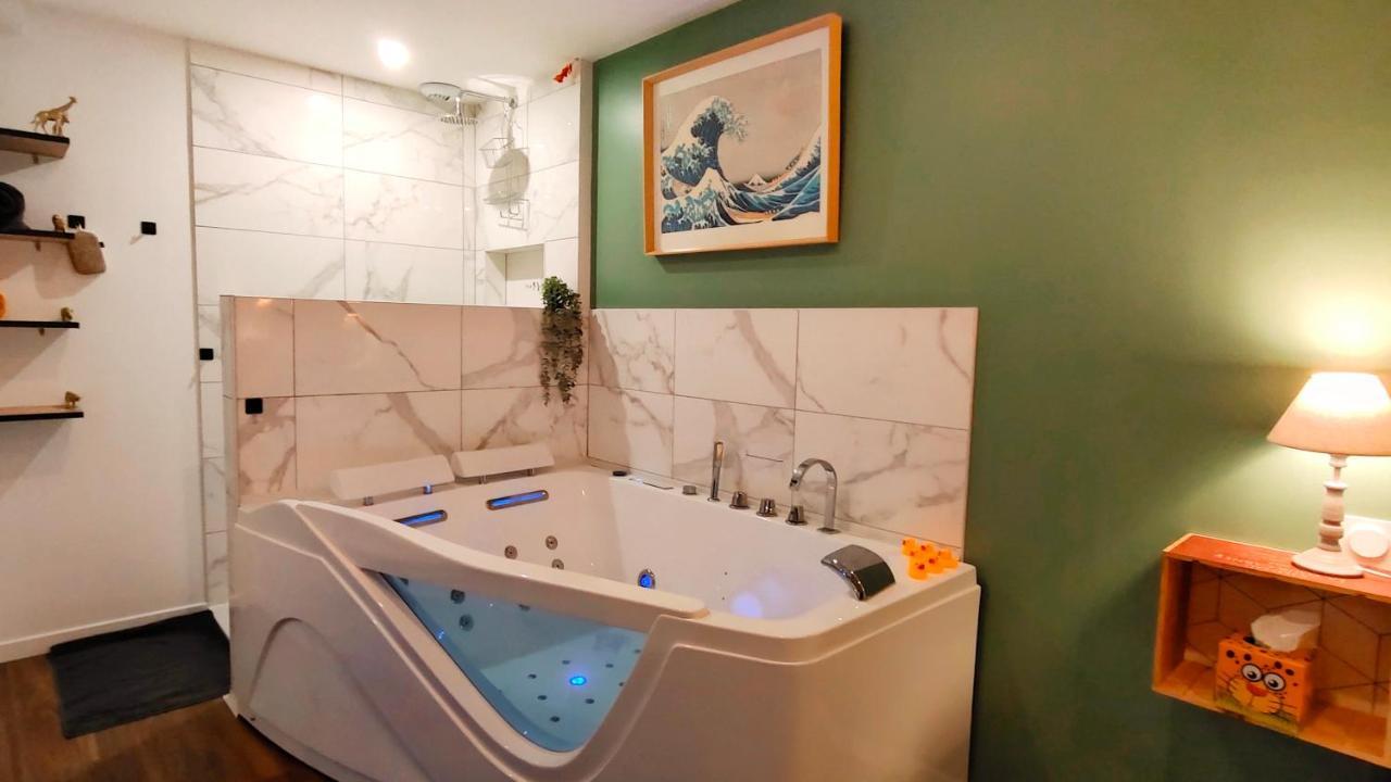 Votre Escale Jungle Sauna & Spa Νιόρ Εξωτερικό φωτογραφία